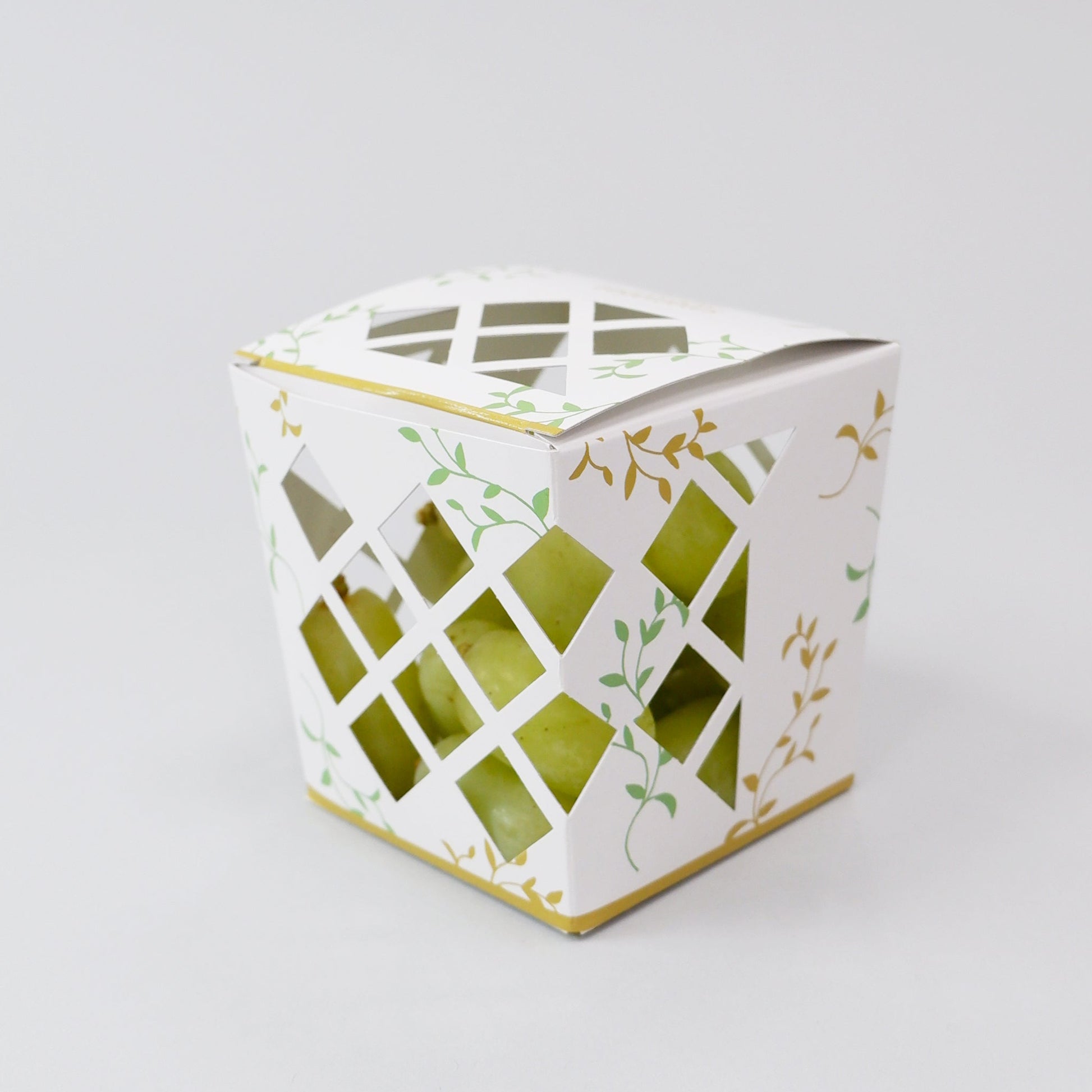 青果用紙箱　マルシェカーゴ　400枚入り　使用例　シャインマスカット