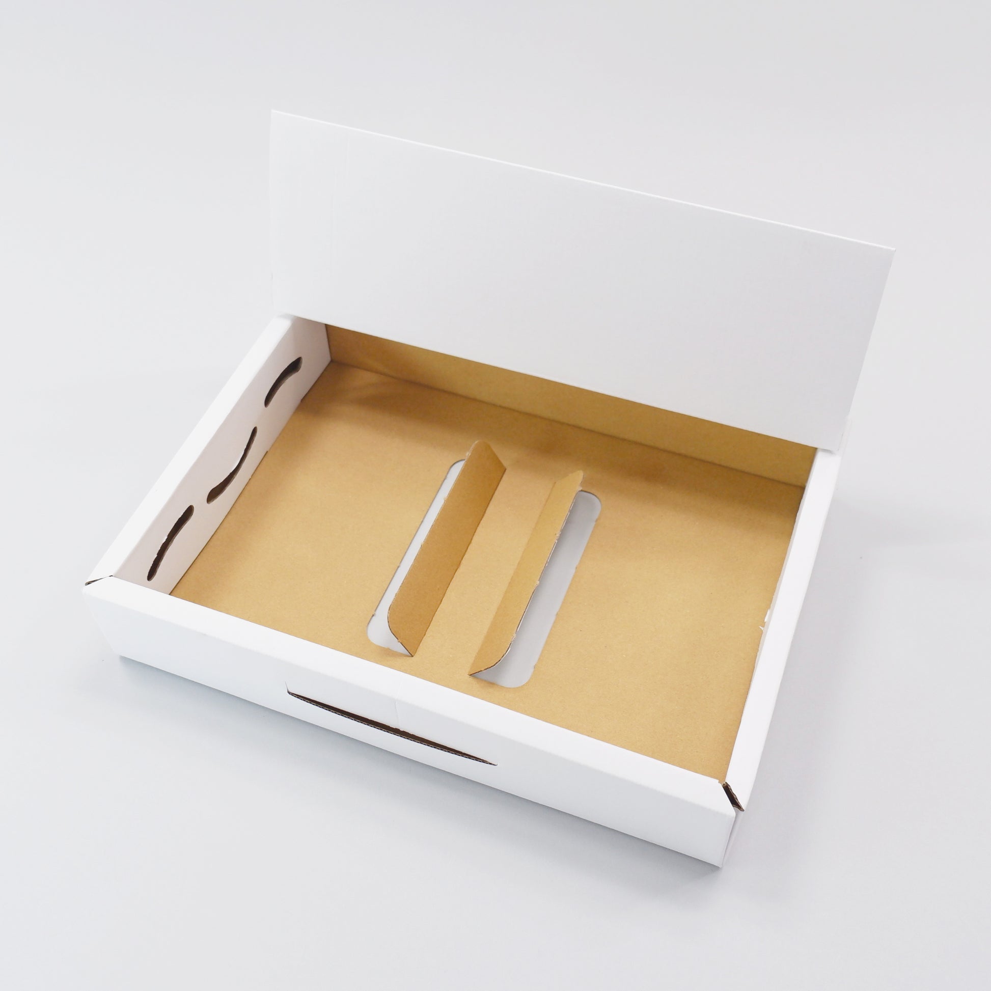 いちご用パック　いちごハンモックトレーの専用　化粧箱　白